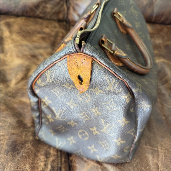 Louis Vuitton Speedy 30 - Picture 10 of 16